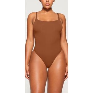 Skims Fits Everybody Square Neck Bodysuit in Bronze Size Small